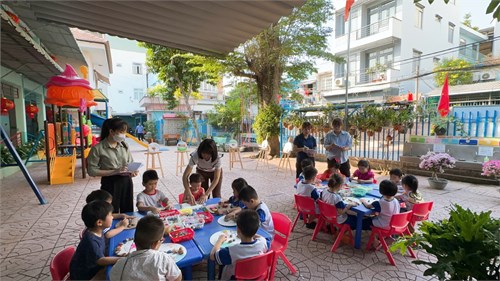 Bé vui học tạo hình