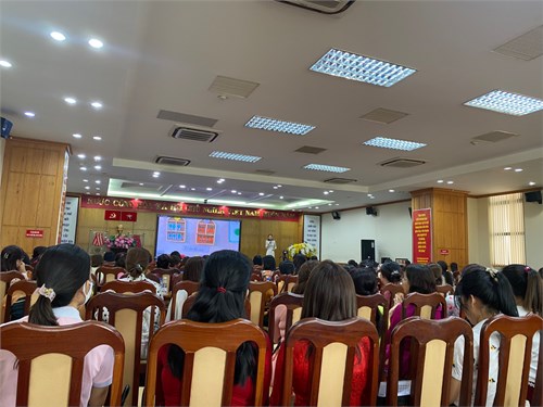 Giáo viên tham gia “hội thi giáo viên mầm non dạy giỏi cấp thành phố” năm học 2023-2024