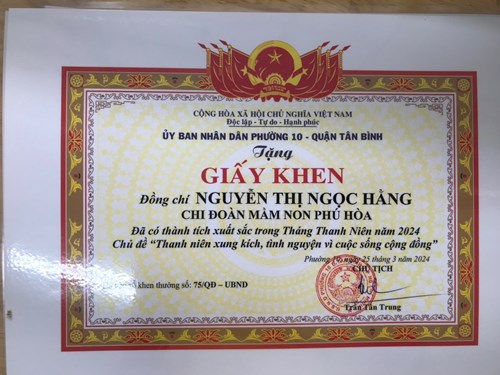 Cô Hằng Chi Đoàn Trường MN Phú Hòa đã có thành tích xuất sắc trong tháng Thanh niên năm 2024