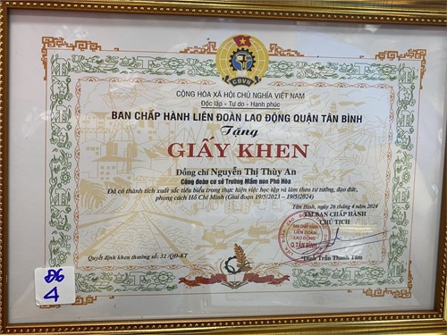 Cô Thùy An Công Đoàn cơ sở Trường MN Phú Hòa được đã có thành tích xuất sắc  về việc học tập và làm theo tư tưởng, đạo đức, phong cách Hồ Chí Minh