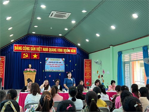Chuyên đề cụm  Tổ chức hoạt động tạo hình cho trẻ mầm non 