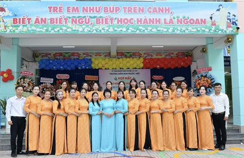 Một số hình ảnh kỷ niệm 42 năm ngày Nhà giáo Việt Nam (20/11/1982 - 20/11/2024)