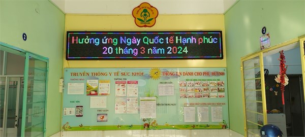Chúc tập thể mình có 1 ngày Quốc tế hạnh phúc thật vui ạ!!!..