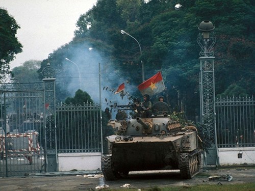 Kỷ niêm 49 năm ngày giải phóng hoàn toàn miền nam, thống nhất đất nước (30/4/1975 – 30/4/2024)