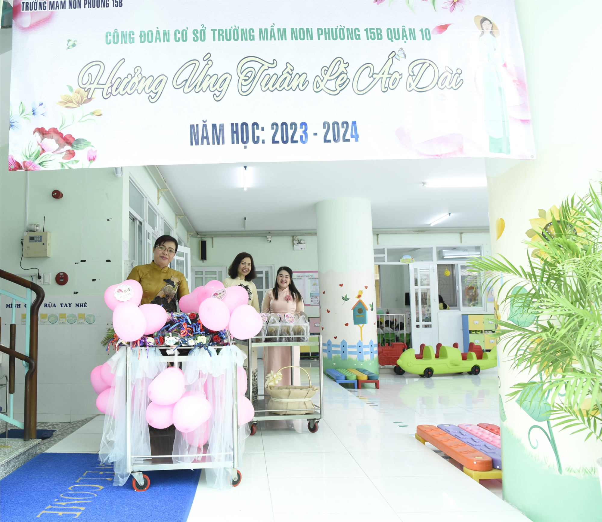 Ngày hội  Cô và mẹ  - 8/3