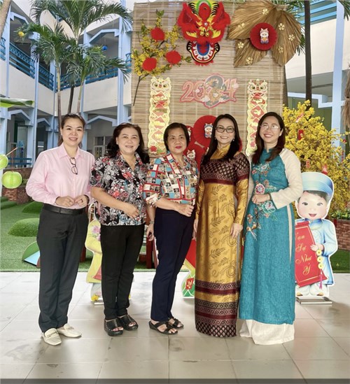 Trường Mầm non Phường 1 hân hạnh đón Lãnh đạo Phòng Giáo dục và Đào tạo Quận 10 thăm và chúc Tết cán bộ, giáo viên, nhân viên nhân dịp đầu năm mới.