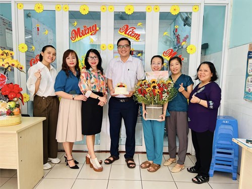 ừng kỉ niệm 69 năm Ngày thầy thuốc Việt Nam 27/2/2024.