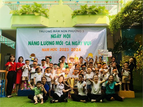 Ngày hội  Năng lượng mới - Cả ngày vui  của các bạn khối Chồi.