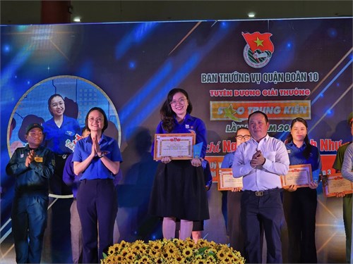 Chúc mừng đ/c Nguyễn Thị Quỳnh Như vinh dự nhận  giải thưởng  Sao trung kiên  Quận 10 lần IX, năm 2024 nhân kỷ niệm 93 năm ngày thành lập Đoàn TNCS Hồ Chí Minh (26/3/1931 - 26/3/2024)❤️❤️❤️