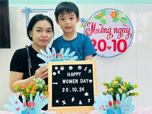 Các hoạt động của bé chào mừng ngày Phụ nữ Việt Nam 20/10