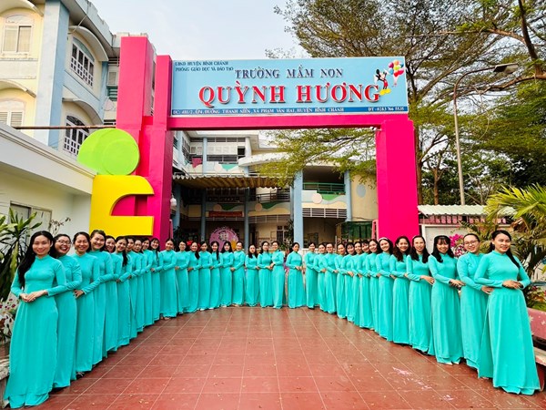 Trường mầm non quỳnh hương tổ chức họp mặt ngày quốc tế phụ nữ 8/3/2024