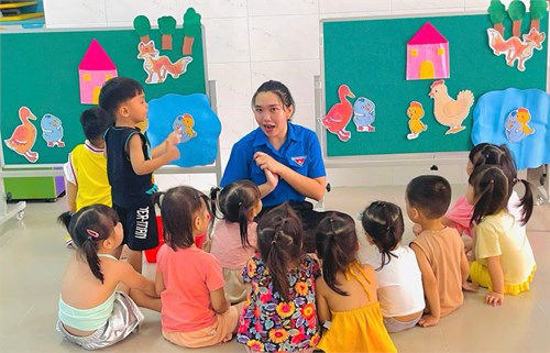 Tháng hành động vì Bình đẳng giới và phòng ngừa, ứng phó với bạo lực trên cơ sở giới.
