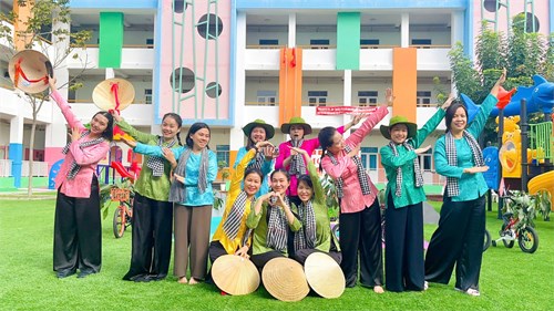 Chào mừng Quân đội nhân dân Việt Nam 22/12