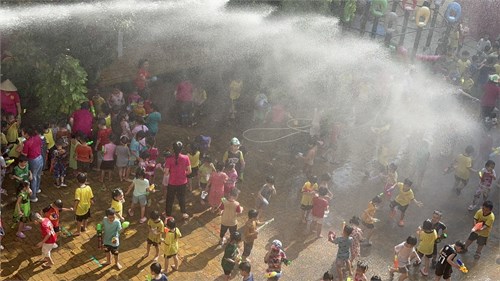 Lễ hội té nước