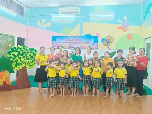 Trường mầm non Sen Hồng tổ chức thao giảng hoạt động Đổi mới Kịch sáng tạo