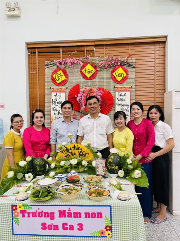Chi bộ Mầm non Sơn Ca 3 tham gia các hoạt động Mừng Xuân Giáp Thìn 2024 tại UBND P. Đông Hưng Thuận