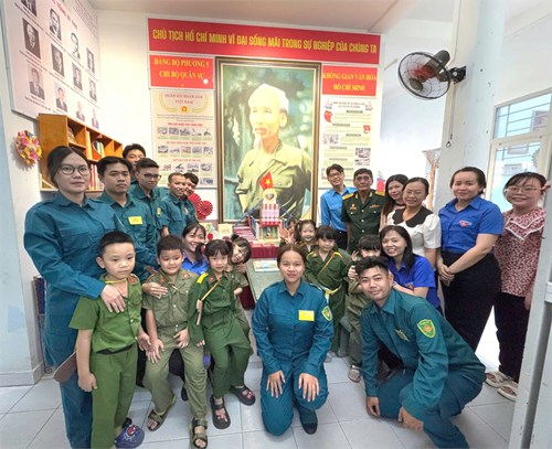Chào mừng ngày Quân đội nhân dân Việt Nam 22/12