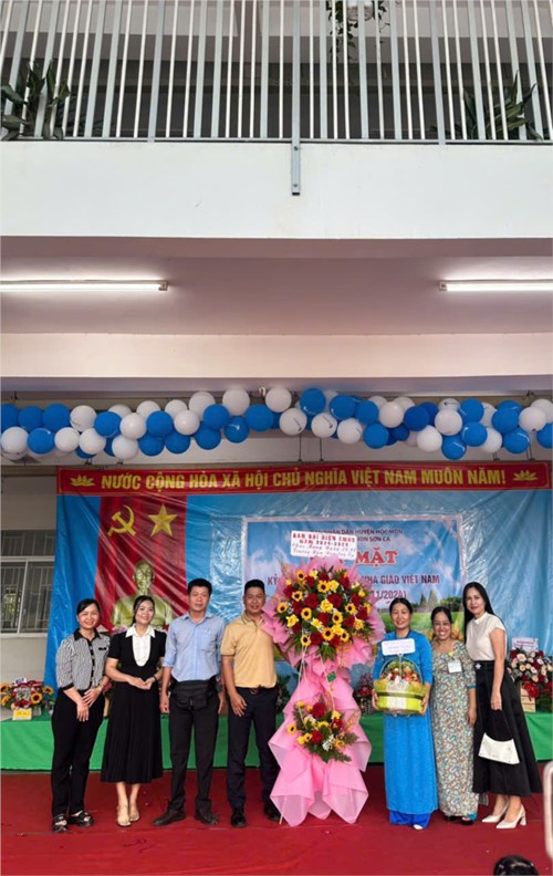 Trường Mầm Non Sơn Ca Tổ Chức Họp Mặt Nhân Kỷ Niệm 42 Năm Ngày Nhà Giáo Việt Nam (20/11/1982-2011-2024)