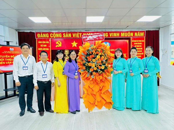 Chi bộ Trường Mầm non Sơn Ca tổ chức thành công Đại hội Chi bộ lần thứ X nhiệm ký 2025 - 2027