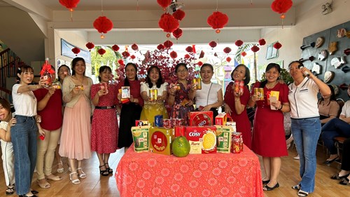 Kỷ niệm ngày họp mặt đầu năm tết giáp thìn 2024