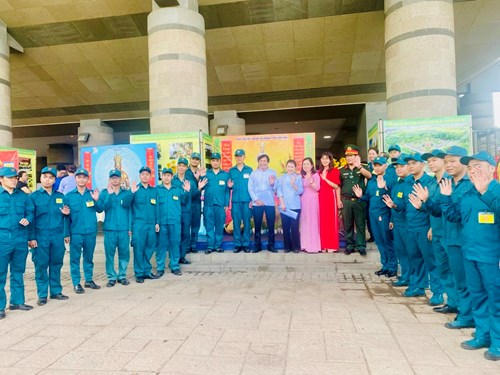 Công đoàn cơ sở trường MN Sơn Ca 2 phối hợp với Ban chỉ huy Quân Sự thành phố Thủ Đức tham gia Hội thi “Gói- nấu bánh chưng“ lần VI năm 2024 tại công viên lịch sử văn hóa dân tộc.