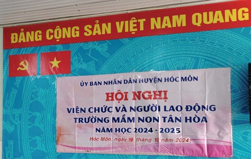 Hội nghị Viên chức và Người lao động năm học 2024-2025.