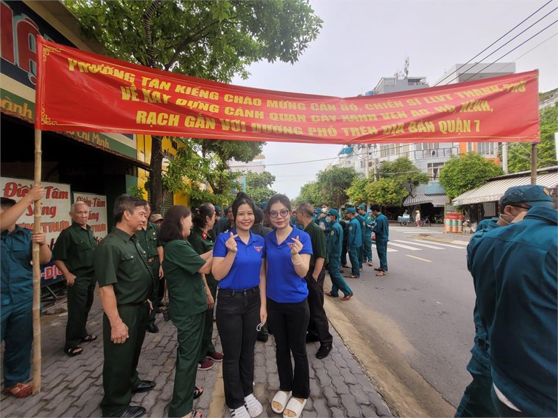 Chương trình Chủ nhật Xanh thực hiện cải tạo cảnh quan, môi trường trên địa bàn phường Tân Kiểng.