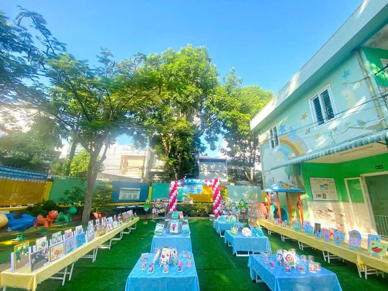 Hoạt động Trưng bày sản phẩm của bé chào mừng kỷ niệm 42 năm Ngày Nhà giáo Việt Nam (20/11/1982- 20/11/2024)