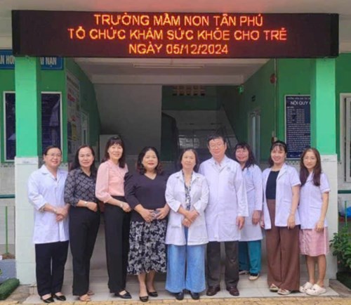 Ngày 05 tháng12 năm 2024, Trường Mầm non Tân Phú phối hợp với Trung tâm Y tế Quận 7 tổ chức khám sức khỏe định kỳ cho các trẻ trong Trường.