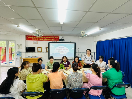 Trong năm học 2023 – 2024 trường Mầm non Tân Phú tổ chức lên chuyên đề bán trú nhằm bồi dưỡng chuyên môn, nâng cao tay nghề cho tập thể giáo viên nhà trường.