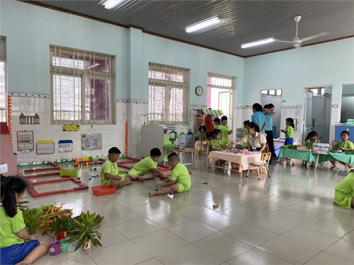 Chuyên đề cấp trường  Thao tác vệ sinh   của lớp Lá 5 năm học 2023-2024.