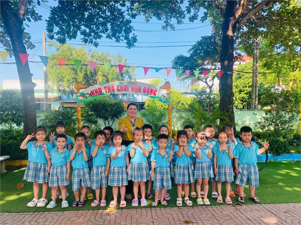 Lớp Lá 4 - Cô Ngọc Sương