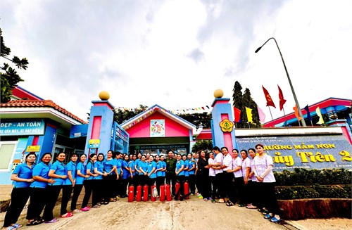 Trường Mầm non Thủy Tiên 2 tổ chức tập huấn công tác phòng cháy chữa cháy năm học 2024-2025