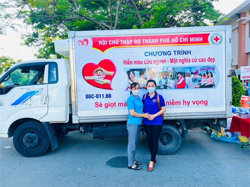 Hiến máu tình nguyện
