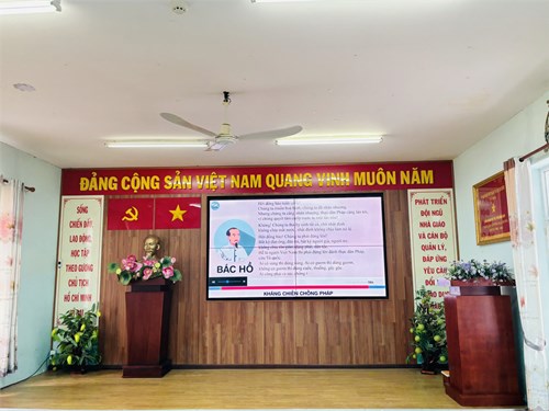 Chi đoàn MN Thủy Tiên 2 tổ chức sinh hoạt chủ điểm với chủ đề:  Kỷ niệm 70 năm chiến thắng Điện Biên Phủ ( 7/5/1954- 7/5/2024 