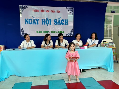 Tổ chức Ngày Hội Sách