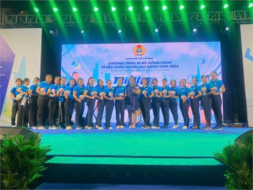 Chương trình đi bộ đồng hành vì sức khỏe người lao động năm 2024.