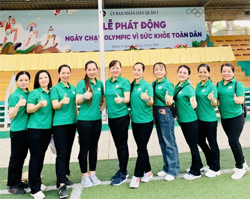 Trường Mầm non Tuổi Hồng tham gia ngày chạy Olympic vì sức khỏe toàn dân trên địa bàn Quận 1.
