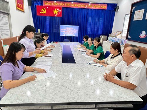 Sáng ngày 04/12/2024 - Trường Mầm non Tuổi Thơ 7 đón đoàn kiểm tra Phòng giáo dục và Đào tạo Quận 3 về kiểm tra quy chế chuyên môn giảng dạy, giáo dục nhà trường.