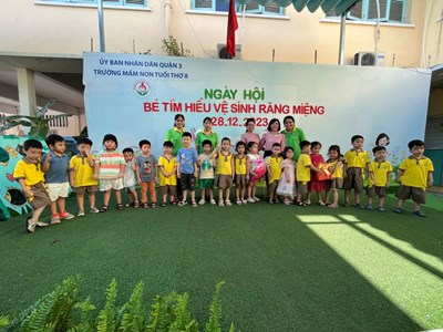 Hội Thi  Bé tìm hiểu vệ sinh răng miệng 