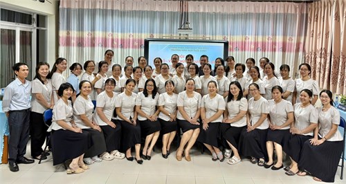 Hội nghị Cán bộ, viên chức và người lao động năm học 2024 - 2025 của trường Mầm non Tuổi Xanh.