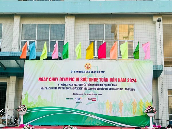 Mn tường vi tham gia ngày chạy olympic vì sức khỏe toàn dân năm 2024