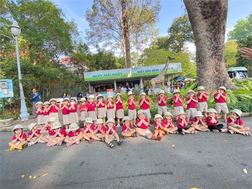 Ngày 27/3/2024 nhà trường tổ chức cho trẻ học tập ngoại khóa tại Thảo Cầm Viên