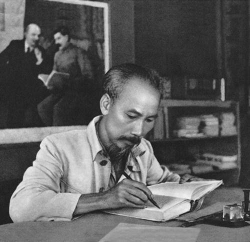 Học tập và làm theo tấm gương, đạo đức phong cách hồ chí minh