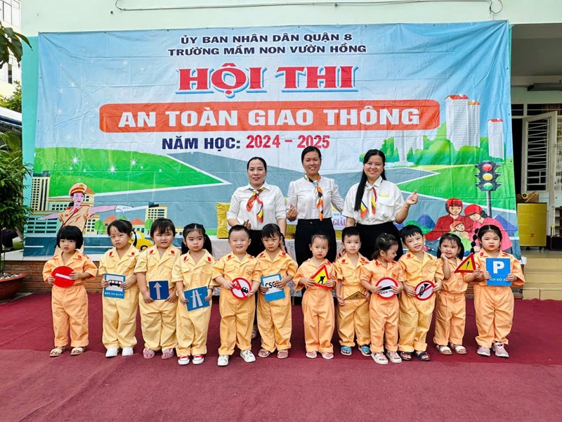 Tổ chức Hội thi AN TOÀN GIAO THÔNG cho các bé Khối Mầm - Chồi - Lá, năm học 2024 - 2025