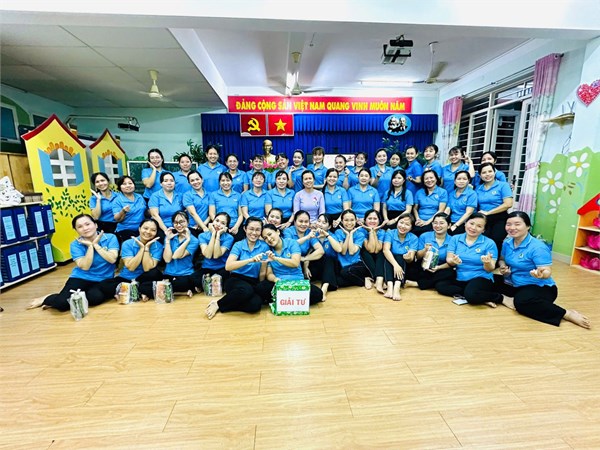 Kỷ niệm 94 năm Ngày thành lập Hội Liên hiệp Phụ nữ Việt Nam (20/10/1930-20/10/2024) và Kỷ niệm 14 năm Ngày Phụ nữ Việt Nam (20/10/2010 - 20/10/2024).