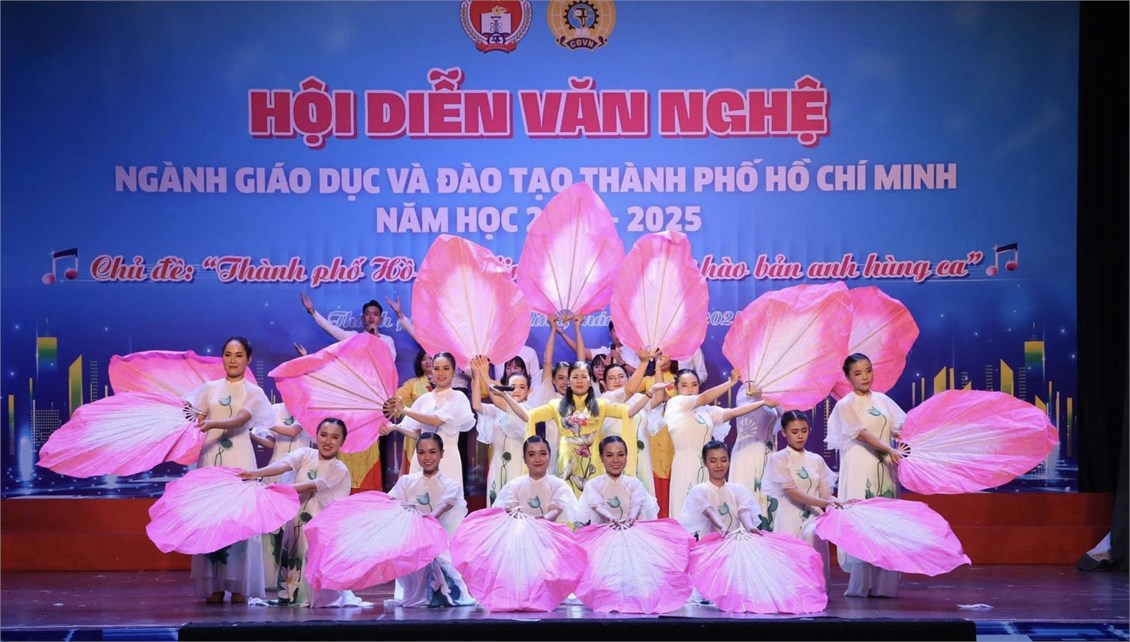 Hội diễn văn nghệ Ngành Giáo dục và Đào tạo Thành phố Hồ Chí Minh với Chủ đề: “Thành phố Hồ Chí Minh-50 năm tự hào bản anh hùng ca”.