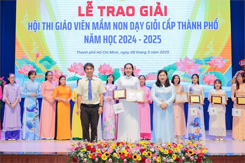 Lễ trao giải Hội thi giáo viên mầm non dạy giỏi cấp Thành phố năm học 2024 - 2025