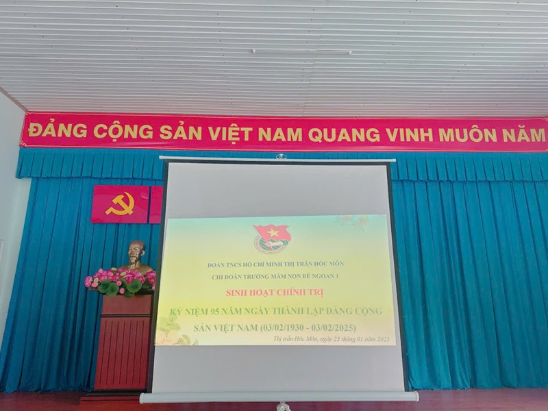 Chi đoàn trường mầm non Bé Ngoan1 sinh hoạt chính trị Kỷ niệm 95 năm ngày thành lập Đảng cộng sản Việt Nam (03/02/1930 - 03/02/2025)