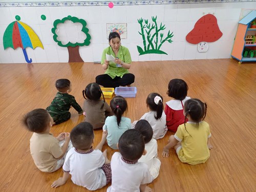 Đề tài : vò giấy - Lớp Vàng anh 2